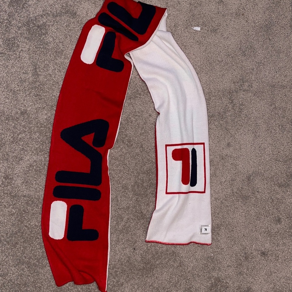 FILA SCARF